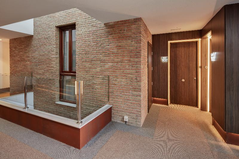 Sercotel Granada Suites