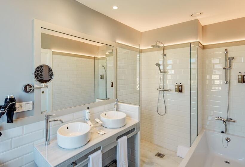 Sercotel Granada Suites