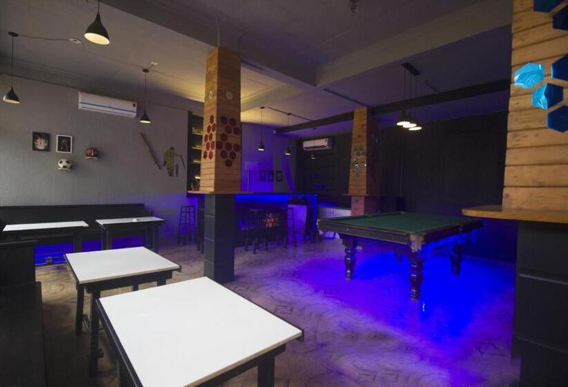 استراحتگاه Goa Down D Vilage Prime