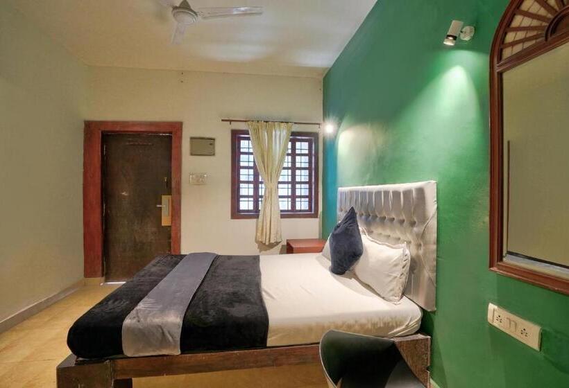 استراحتگاه Goa Down D Vilage Prime