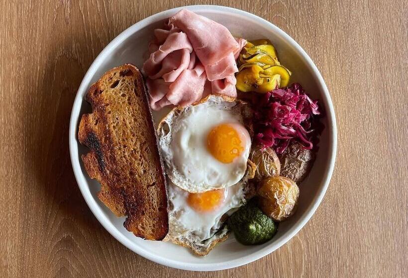 בית מלון כפרי Iron Creek Bay Estate