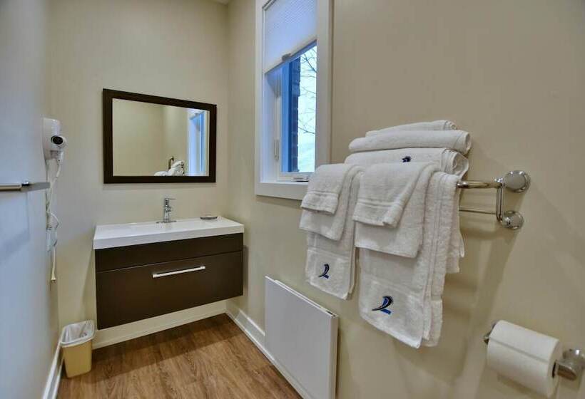 호텔 The Landing   Extended Stay Quarters