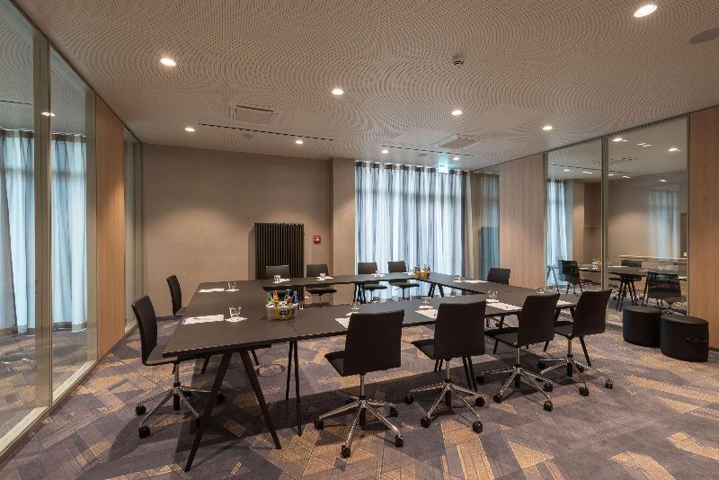 فندق Hampton By Hilton Munich City North