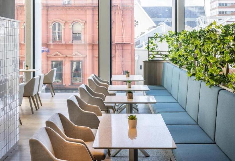 هتل Holiday Inn Express Auckland City Centre, An Ihg