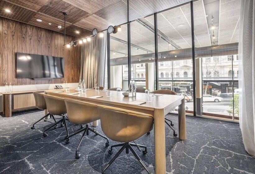 هتل Voco Auckland City Centre, An Ihg