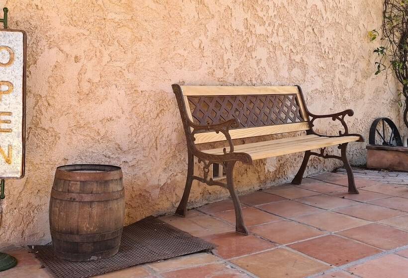 تختخواب و صبحانه Villa Martinus