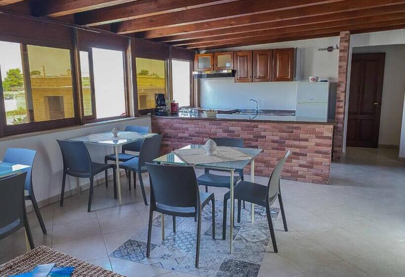 تختخواب و صبحانه Aparthotel Cortellenica