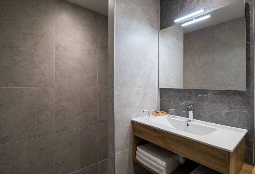 ホテル Shana Hôtel & Résidence