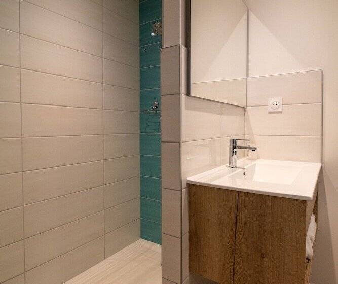 ホテル Shana Hôtel & Résidence