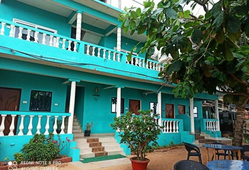 پانسیون Dee Joy S Beach Place