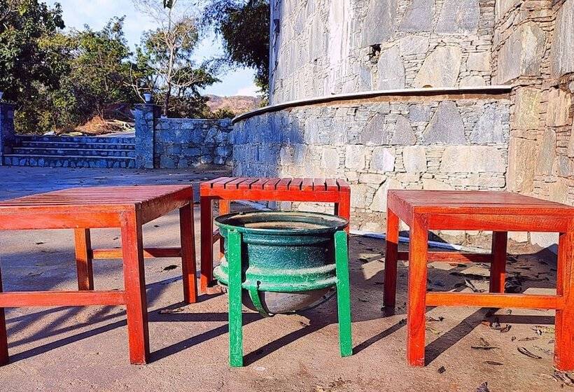 منتجع Takhat Villa By Shrigo Hotels