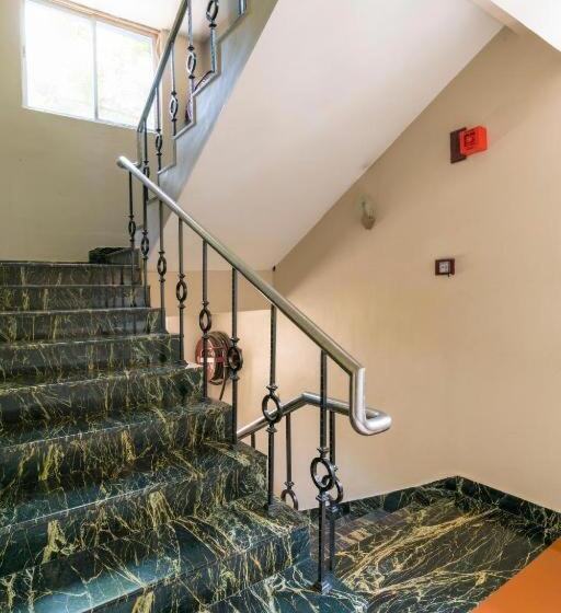 בית מלון כפרי Crescent Park