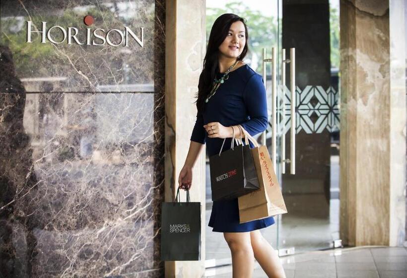 هتل Horison Ultima Bekasi