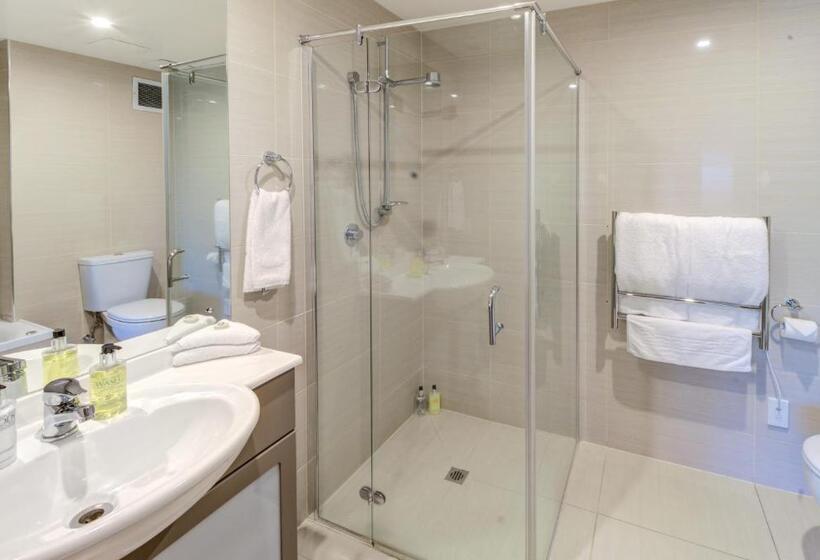 هتل Parkview On Hagley