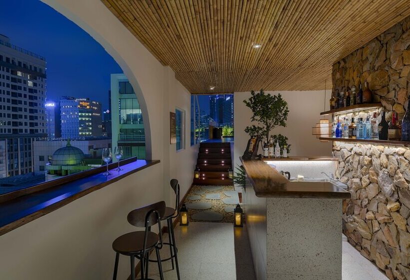 酒店 Silverland Min