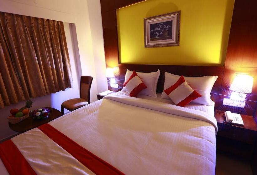 Fabhotel Prime Stalin Pleasant Park   Nr Mgr Memorial & Anna Memorial