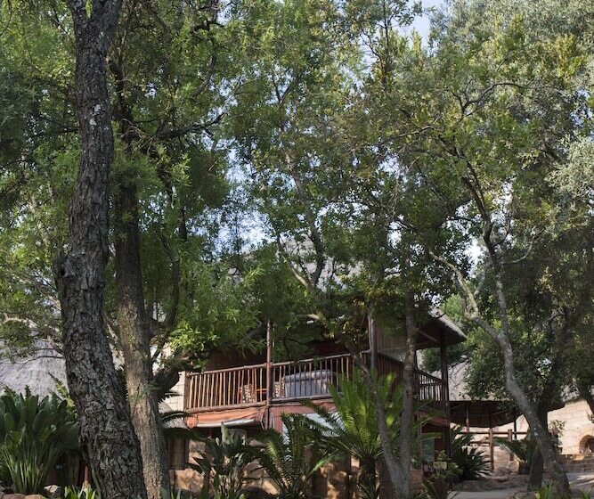 בית מלון כפרי Zebra Nature Reserve