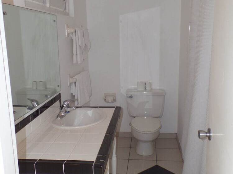 Miramar Villa