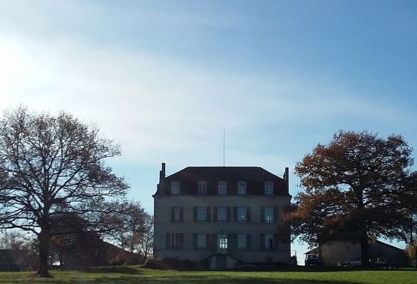 ベッドアンドブレックファースト Domaine De Savignac