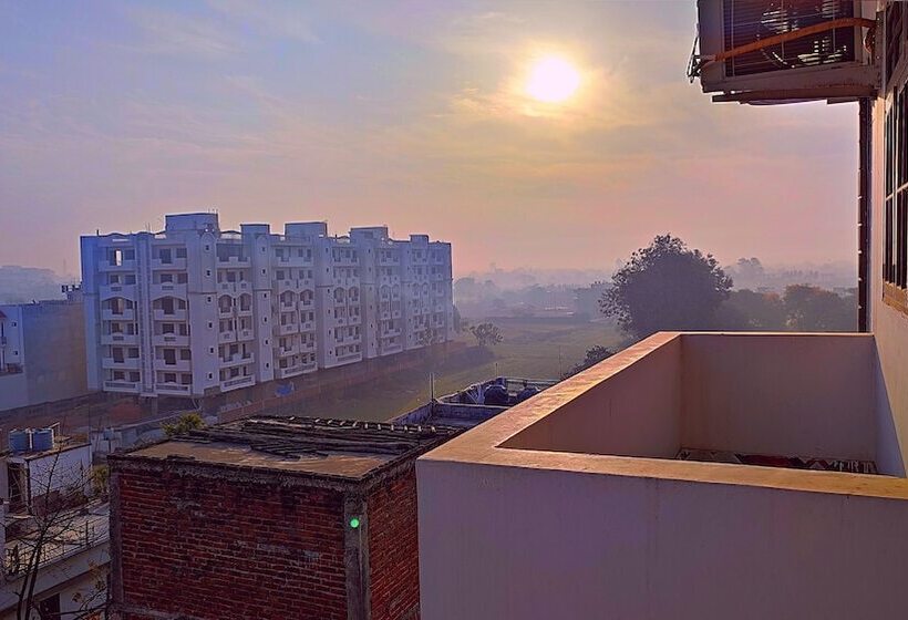 Aradhna Inn By Shrigo Hotels