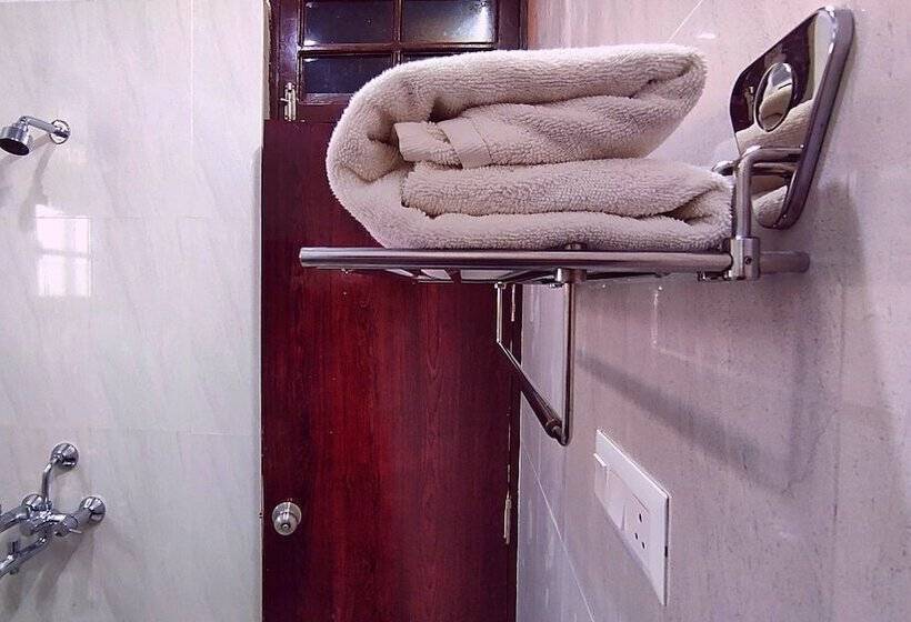 Aradhna Inn By Shrigo Hotels