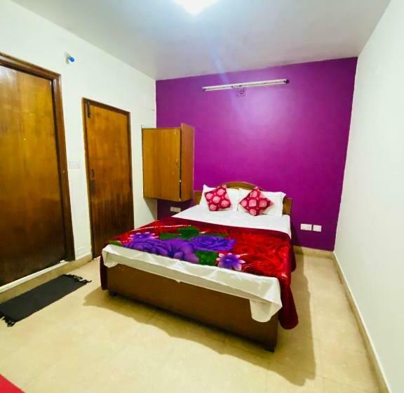 پانسیون Nakshatra