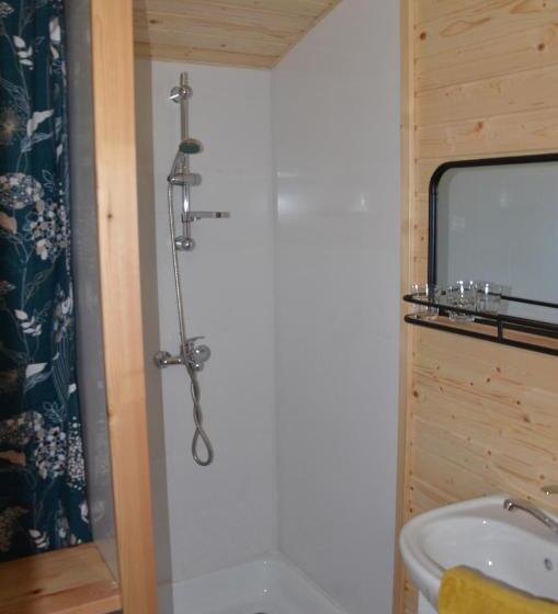 ベッドアンドブレックファースト Le Camp Du Fauconnier