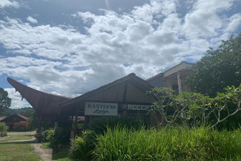 هتل Capital O 91073 Rantepao Lodge