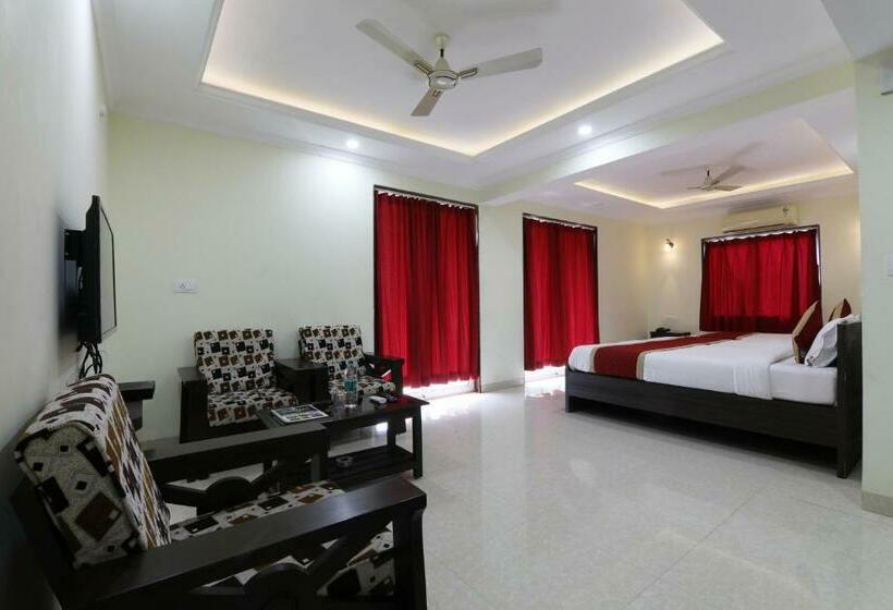 호텔 Sai Swastik Luxury Stay