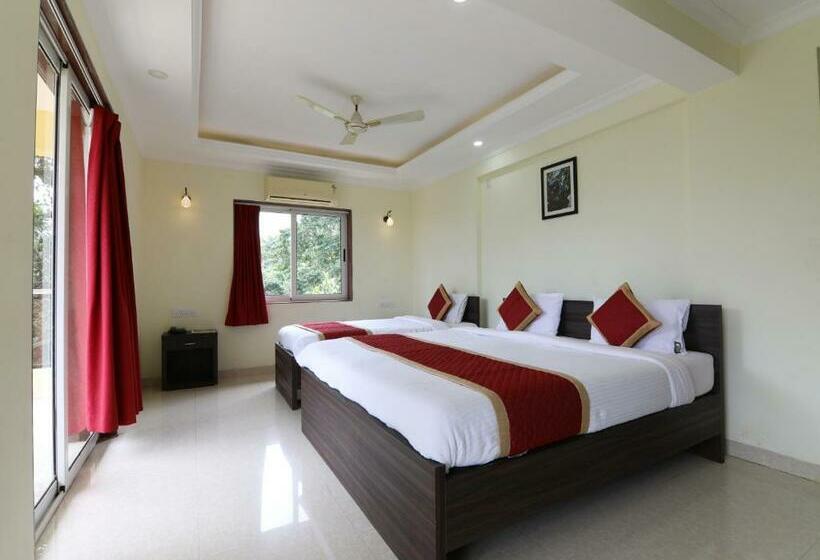 호텔 Sai Swastik Luxury Stay