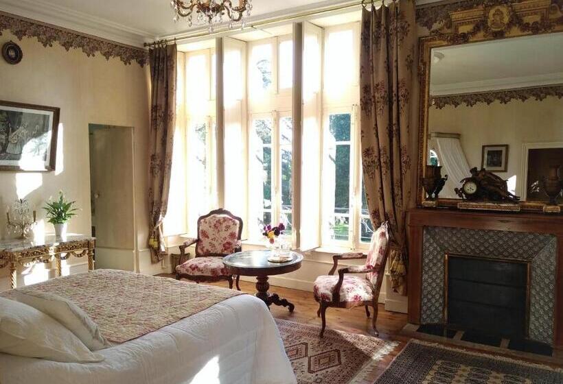 住宿加早餐  Château De La Vernède, La Grande Vernède
