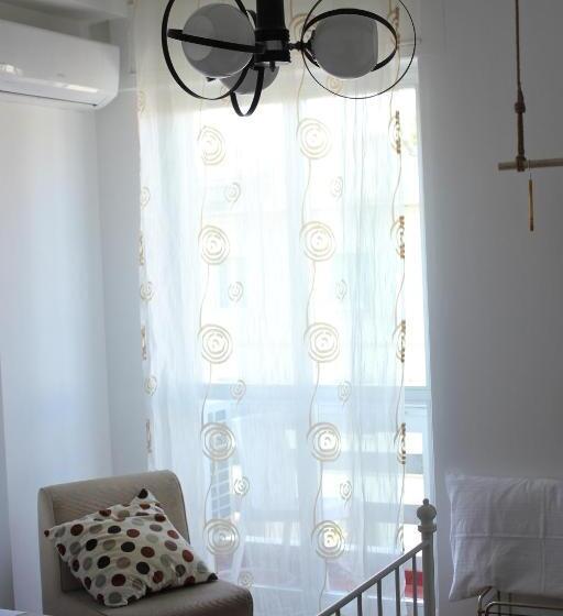 مبيت وإفطار Odeon Rooms