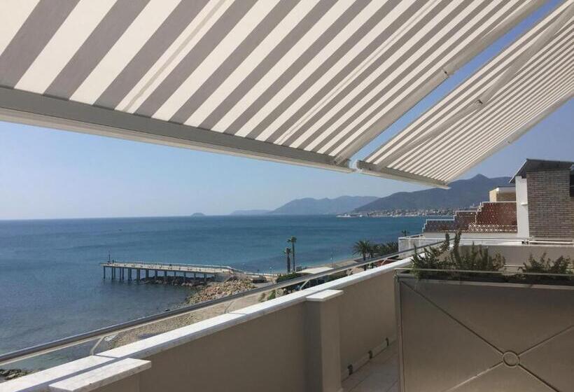 پانسیون Vela D’oro