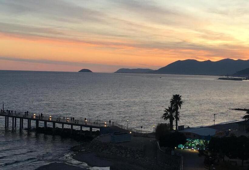 پانسیون Vela D’oro