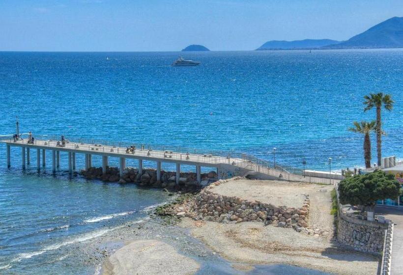 پانسیون Vela D’oro