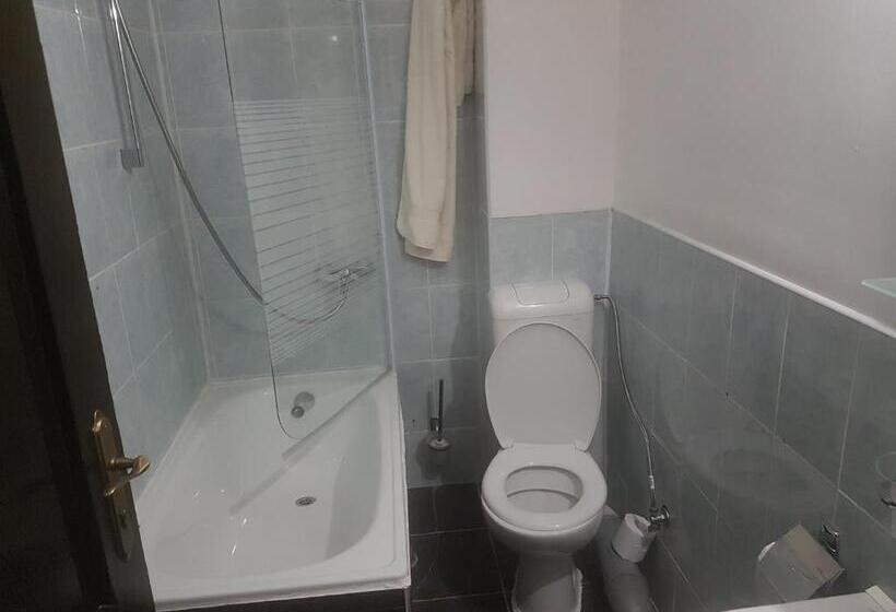 تختخواب و صبحانه Casa David