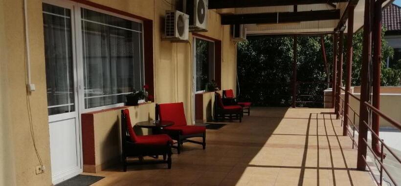 تختخواب و صبحانه Copou Inn