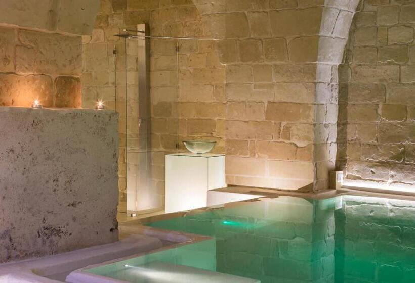 تختخواب و صبحانه Reluxe Private Wellness