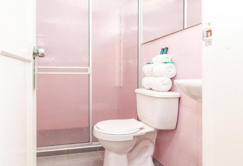 هتل Ayenda Casa La Castellana