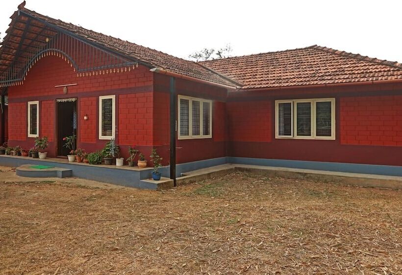 Itsy Hotels Allaranda Homestay With Valley View