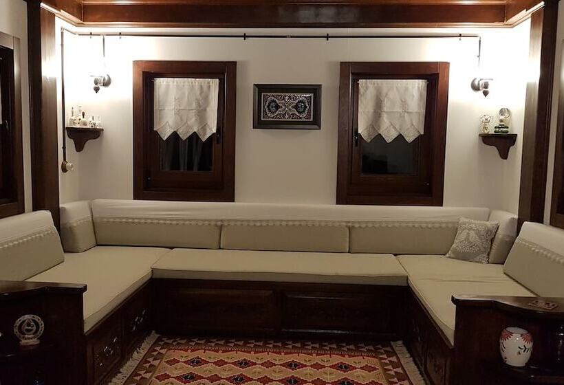 پانسیون Mandarin Guesthouse   Adult Only