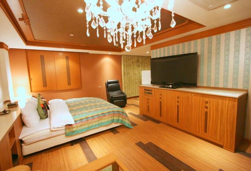 فندق Sari Resort Daito