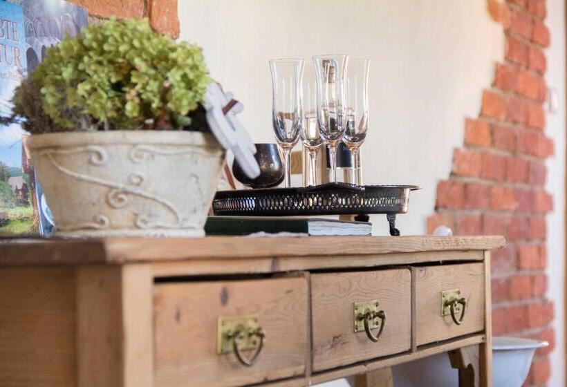 پانسیون Weinhof Narat Zitz