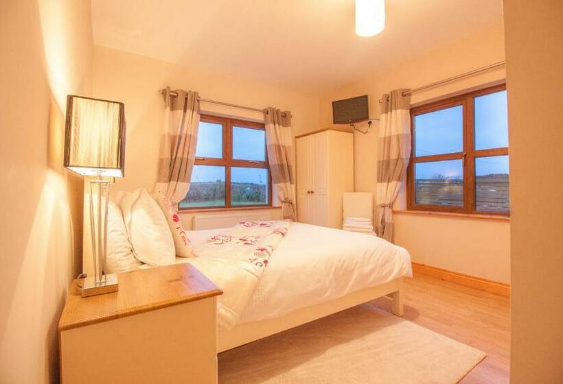 مبيت وإفطار Achill Water S Edge