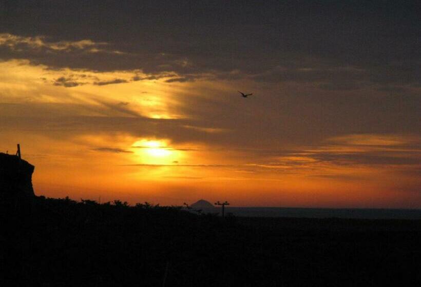 مبيت وإفطار Achill Water S Edge