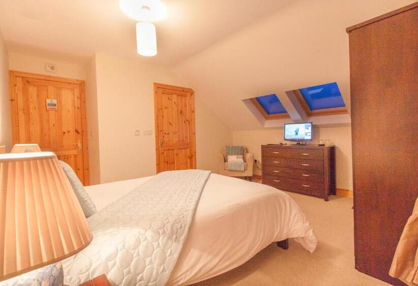 مبيت وإفطار Achill Water S Edge