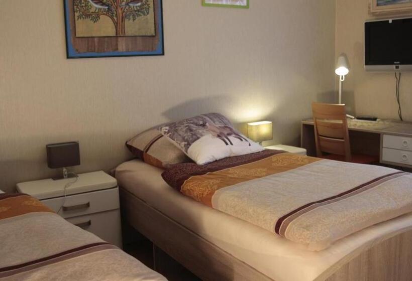 پانسیون Lebensart