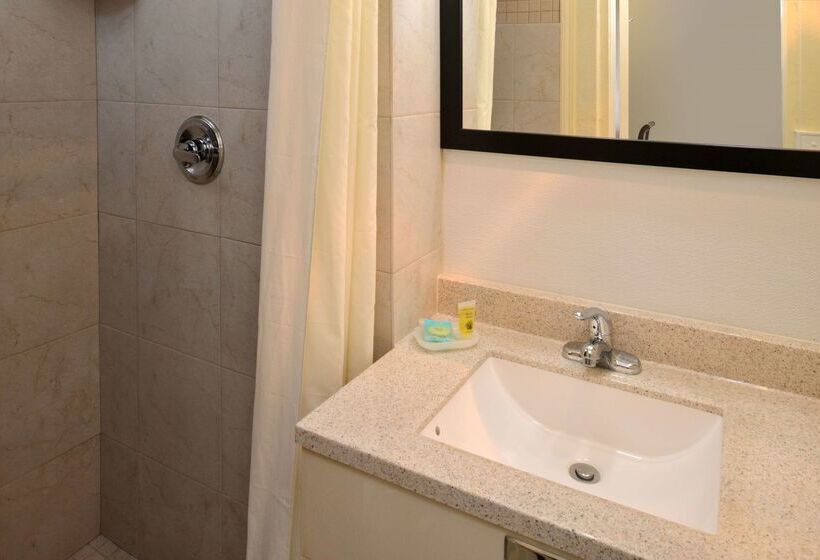 Отель Americas Best Value Inn Ozona