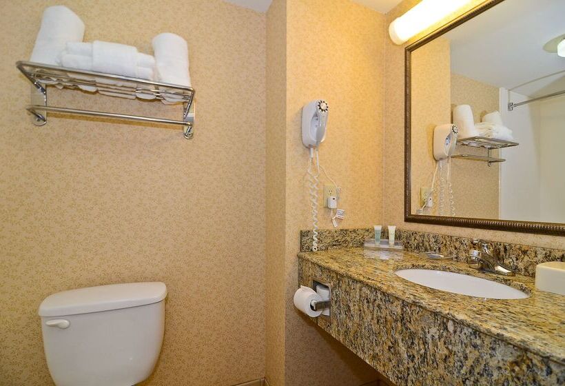 هتل Best Western Executive Inn & Suites