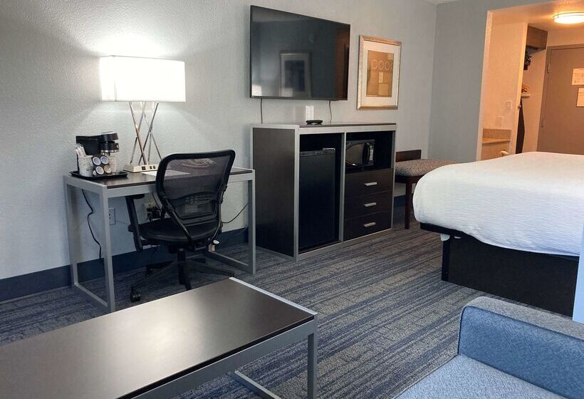 ホテル Best Western Plus Reading Inn & Suites